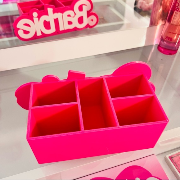 Barbie cosmetic organizer 💖 - Picture 6 of 10